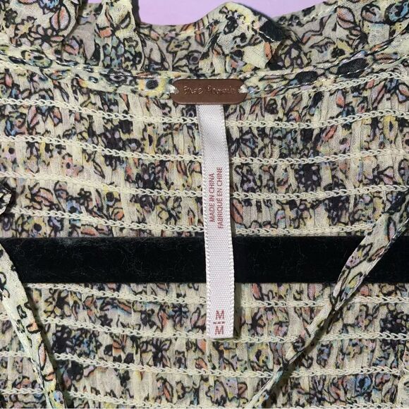 Free People Blouse M Yellow Ditsy Floral Chiffon Button Top - Picture 3 of 10